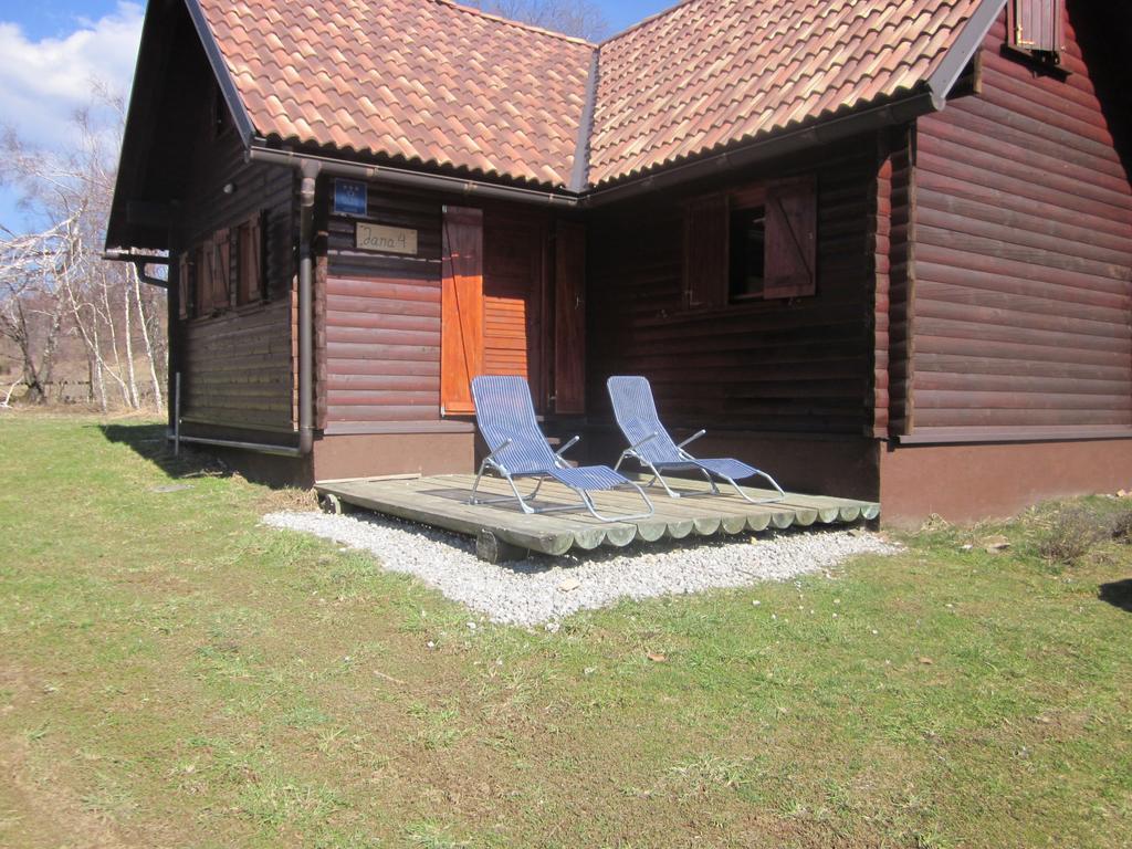 Chalets Zelena Vrata Fužine Exteriör bild